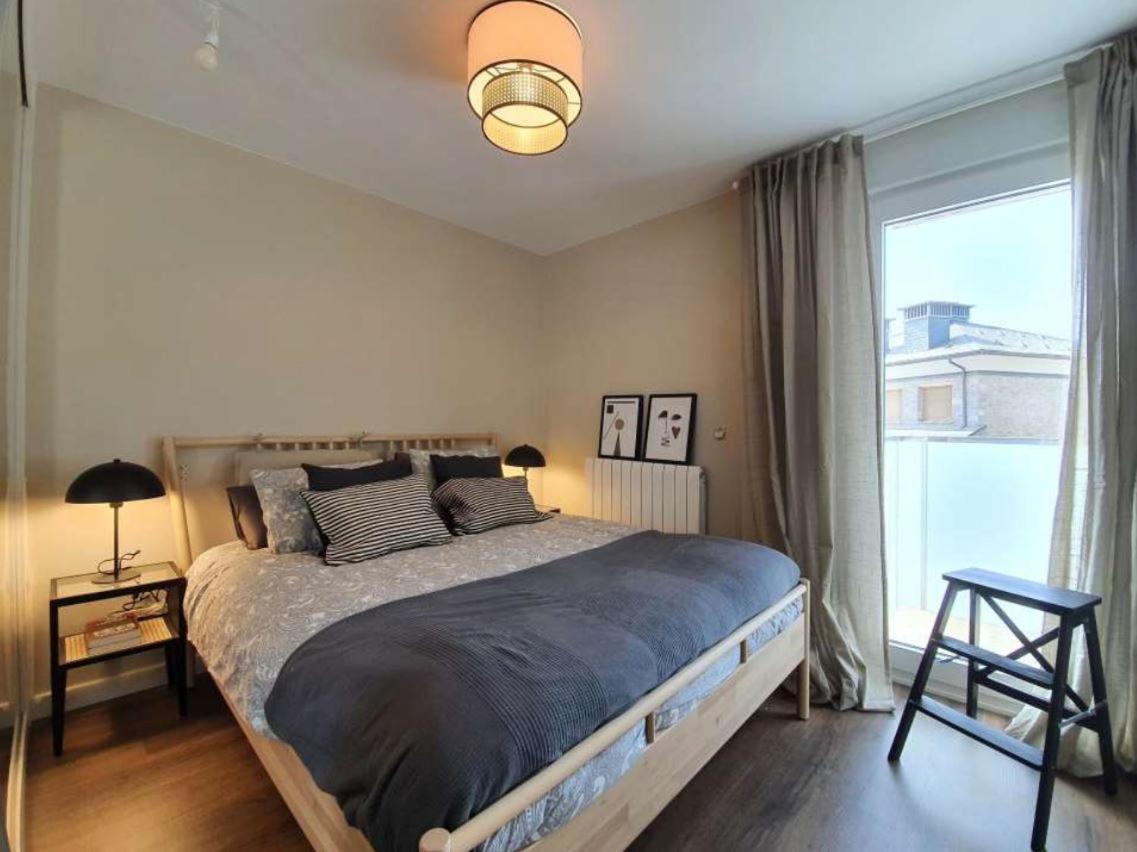 Apartamento Posets Apartment Хака Екстериор снимка