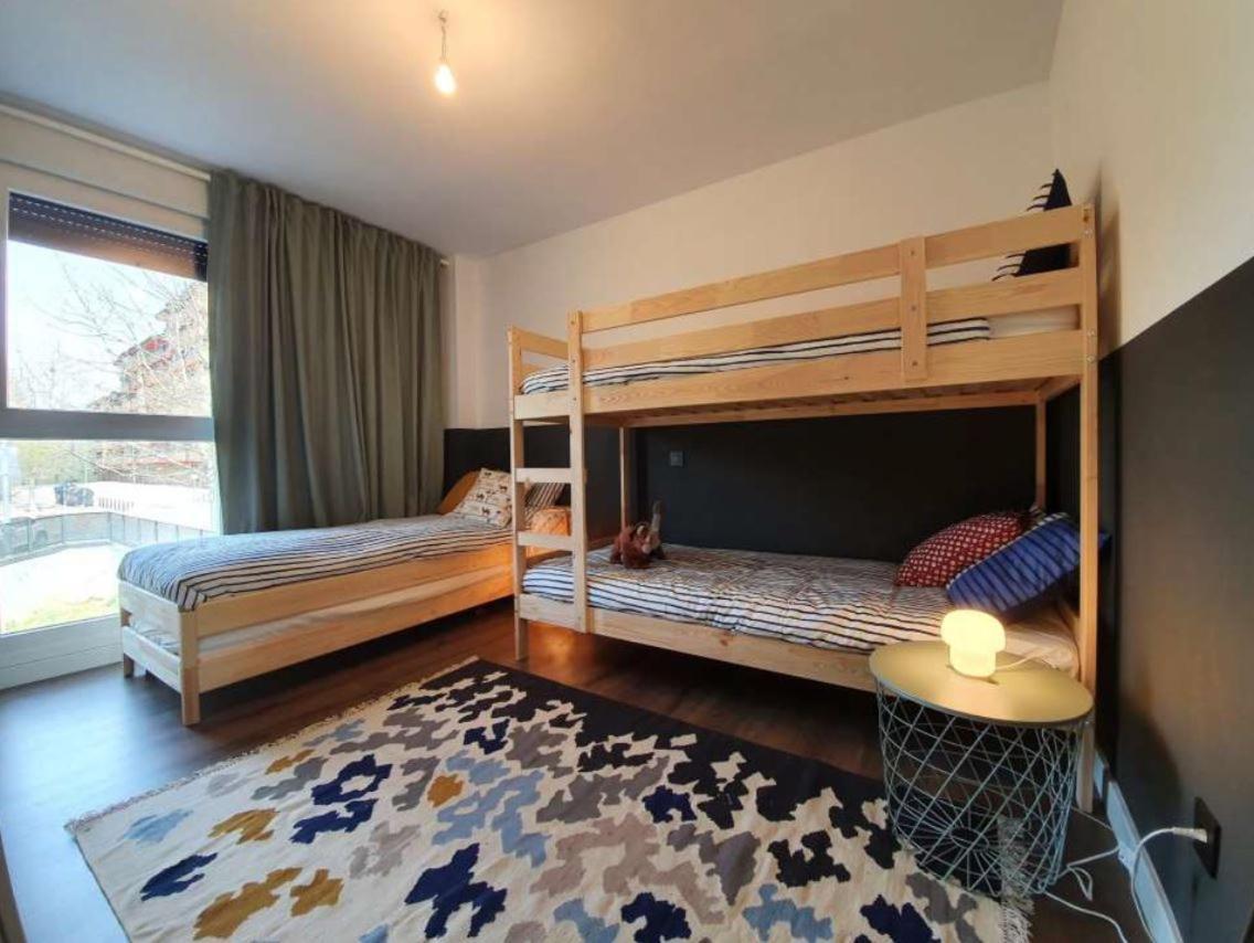 Apartamento Posets Apartment Хака Екстериор снимка